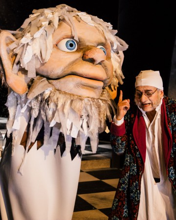 Puppenbau der Geister für Landestheater Coburg „Eine Weihnachtsgeschichte“, Regie: Philipp Löhle
